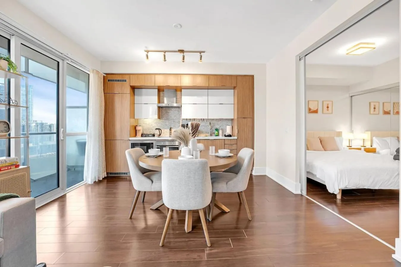 Casa vacanze Villa Boho 2Bdrm Sleeps 6 Near Rogers Mtcc Union Cn Tower Toronto