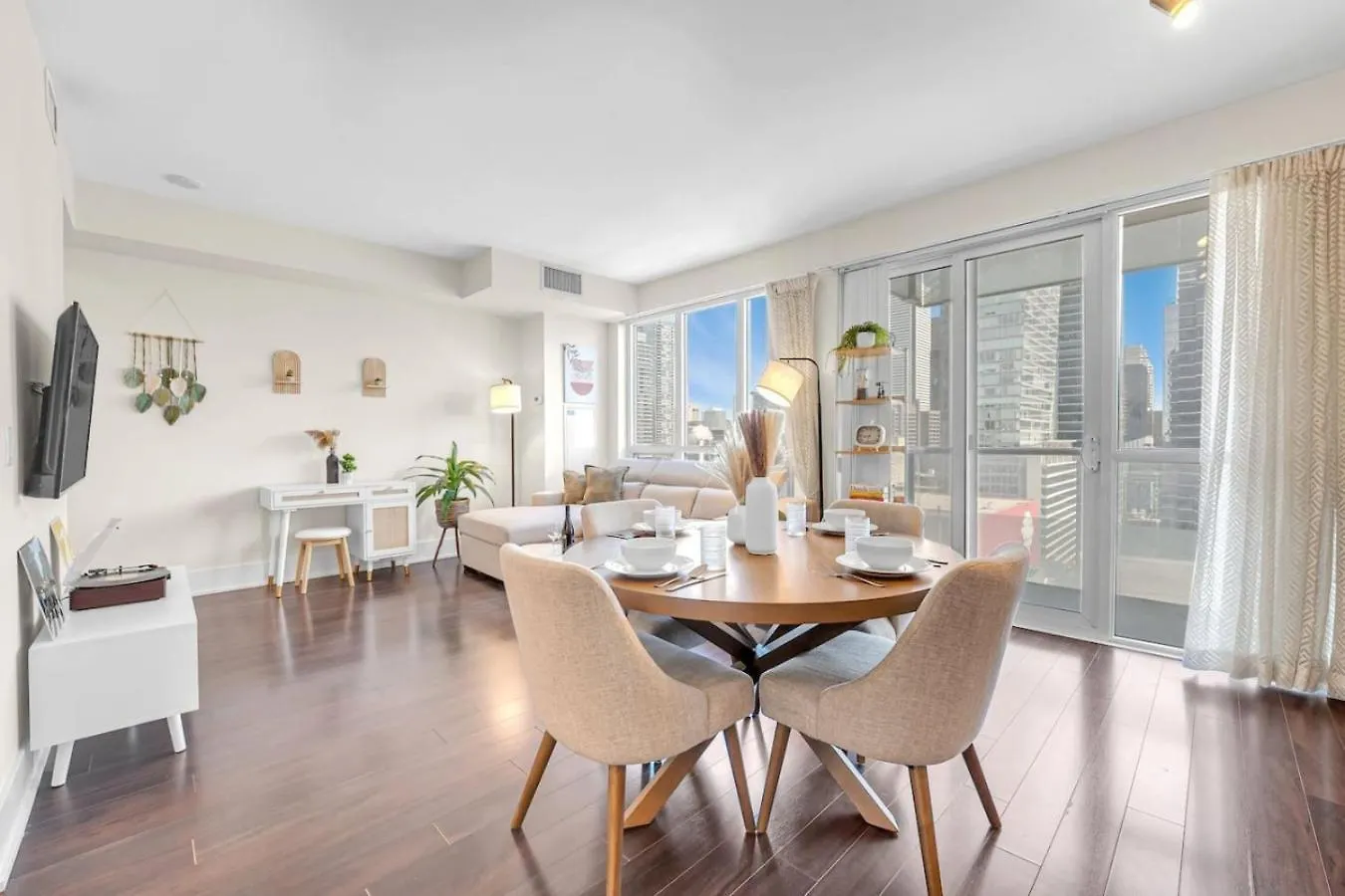 Casa vacanze Villa Boho 2Bdrm Sleeps 6 Near Rogers Mtcc Union Cn Tower Toronto